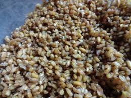 منسف‎) is a traditional jordanian dish made of lamb cooked in a sauce of fermented dried yogurt and served with rice or bulgur. Mansaf Freekeh Ù…Ù†Ø³Ù ÙØ±ÙŠÙƒÙ‡ Seasons Of Palestine ÙØµÙˆÙ„ ÙÙ„Ø³Ø·ÙŠÙ†