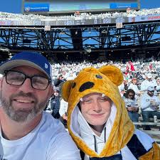 Are the north stars football team still a thing if so when are tryouts?