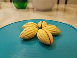 Share biskut buah kana tanpa telur/eggless buah kana cookies with your friends! Resipi Biskut Buah Kana Canarium Nut Biscuit Blog Of A Red Devil Macha