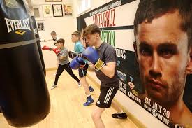 Carl Frampton shows support for cross-community boxing project