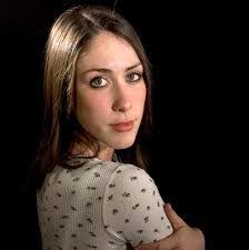 Sarah Bobbe's Instagram, Twitter & Facebook