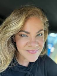 The Power of Kindness: A Simple Compliment Can Brighten Someone's Day