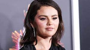 Selena Gomez Feels 'Bitter' Over Comments About Her Weight Amid Ozempic  Rumors: 'Everybody Just Has Something to Say' During a new interview,  Selena Gomez responded to the rumors about her ... (1/2)