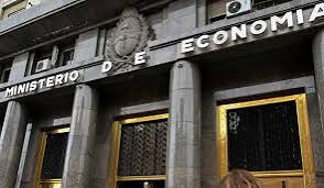 El Gobierno nacional tom� cr�ditos por US$3.200 millones para pagar un vencimiento clave | El Esquiu