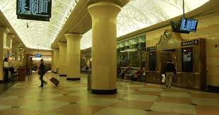 Nj Transit Trains Waiting Area Penn Station Nyc Trip Places Waiting Area