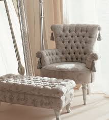 Ben più che semplici oggetti d'arredo, poltroncine basse dai colori pastello. Sedie Classiche Per L Arredamento Classico Della Zona Giorno Complementi Di Arredo Classici Di Giusti Portos