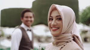 10 sketsa gambar kartun yang mudah digambar dan diwarnai anak. Cinematic Prewedding Fifi Fajar Amanjiwo By Aloviaphoto Youtube