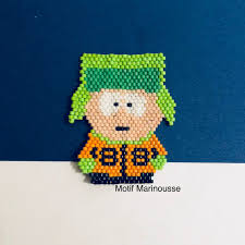 Et Le Petit Dernier Des 4 Personnages Principaux De South Park Kyle J Ai Hate De Faire Son Petit Fre Caracteres Y Pulseras