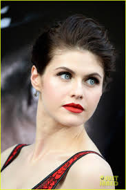 Pin De Glen Lee Em Faces Alexandra Daddario Rosto Celebridades