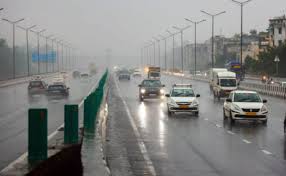 दिल्ली-NCR में भारी बारिश का अलर्ट! बाढ़ का खतरा, कब मिलेगी राहत? - Imagen principal del artículo