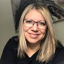 Kristen Cress's Instagram, Twitter & Facebook