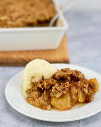 When it comes to apple crisp, some prefer the nuts and oats while others prefer their traditional it's always best to use a mix of apples: Oatmeal Apple Crisp Recipe The Last You Ll Ever Need Tara Teaspoon