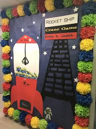 For even more extraterrestrial fun, see him interact with other aliens. The Claw Toy Story Hallway Decoration Crane Game Toy Story Theme Festivus For The Rest Of Us