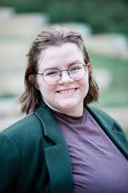 Alicia Cornwell's Instagram, Twitter & Facebook