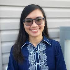 Sarah Oliva's Instagram, Twitter & Facebook