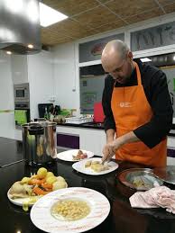 Cursos de ingles, cursos de idiomas, informática, cocina, turismos, administración de empleo o cursos orientados al turismo. Javier Vilchez Granada 2020 All You Need To Know Before You Go With Photos Tripadvisor