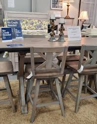 Rokane counter height dining table and bar stools (set of 3) includes counter height table and 2 upholstered bar stools. Summerville Counter Height Dining Table W 6 Chairs Bargain Box And Bunks