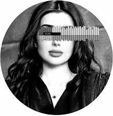 تاخذ ي فولو in 2021 white girl pictures instagram profile picture ideas dark purple aesthetic