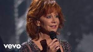 Listen to hard candy christmas by garth brooks & trisha yearwood, 8,283 shazams. Reba Mcentire Hard Candy Christmas Youtube