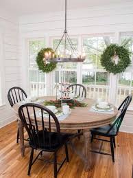 Fixer Upper Renovation And Holiday Decor At Magnolia House Bed And Breakfast Farmhouse Dining Room Farm House Living Room Farmhouse Dining