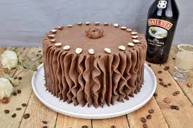 Zum schluss baileys und die abgekühlte schokolade unterrühren. Kaffee Nuss Torte Mit Baileys Ganache