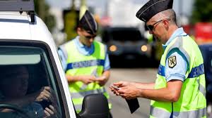 Une immersion qui permet de cerner une partie des missions de ces militaires plutôt habitués à être en première ligne si la situation se dégrade. Arras Le Controle Routier Se Termine Par Une Amende De 26 250