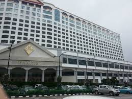 Stayed one night at maxims hotel, genting highlands, malaysia. Hotel Exterior Entrance Picture Of Resorts World Genting Highlands Hotel Genting Highlands Tripadvisor