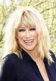 Most shampoos use heavy silicones that weigh hair down, as well as harsh chemical lathering agents that strip moisture. My Style Hair Color Highlights Older Women Hairstyles Hair Beauty
