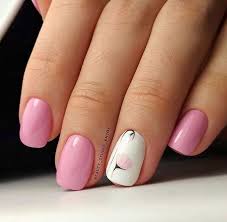 Get ready for some manicure magic as we bring you the hottest nail designs. Stilusos Manikur Rovid Kormok 2020 2021 Ev Design Otletek Rovid Kormok Hirek Fotok Stilusos Divatjamult Tippek