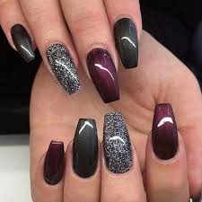 Black And Grey Nails Love The Grey And Red Together With The Accent Nail Acrylicnails Nails Nail Designs Gel Nails