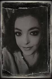 Tia💜Lee (@tia.lee2776)