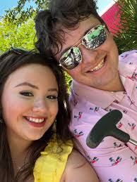 Gavin Holder's Instagram, Twitter & Facebook