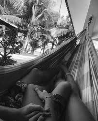 Black And White Relationship Goals Tamirarani Black And White Photography Black And White Cute Couples Hugging