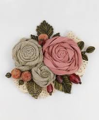 Adicione um toque especial a qualquer roupa, com um broche feminino e elegante. Flor Tela Algodon Y Lino Broche Rosa Flor Pin Broche Etsy