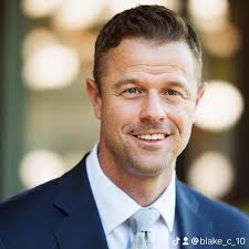 Courtside Knueppels!