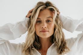 Haley Roberson's Instagram, Twitter & Facebook