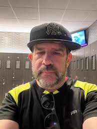 Thank goodness tricep accounts for 2/3 of the arm, because I struggle to  make my biceps grow. Any tips?