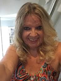 Hi, my name is Amanda and I have felt compelled to join due to the fact  that as I approach my golden years of nearly 58 my own level of dullness  astounds