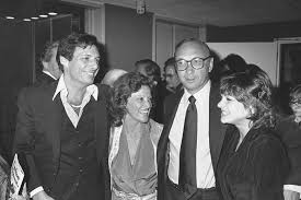Maybe you would like to learn more about one of these? Friends Acteur Ron Leibman Overleden Het Belang Van Limburg Mobile