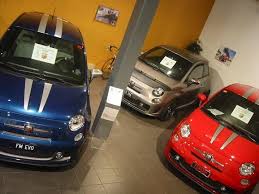 The abarth 695 tributo ferrari was created for lovers of the prancing horse and the scorpion. Abarth 695 Tributo Ferrari Edizione Maserati Home Facebook