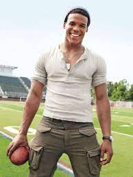 Cameron jerrell newton (born may 11, 1989) is an american football quarterback for the new england patriots of the national football league (nfl). Cam Newton Wiki Height Weight Age Girlfriend Family Biography More