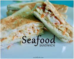 Olesi margarin dan beri setengah bagian corned yang telah diaduk dengan sedikit air hangat. Resepi Sandwich Ala Subway