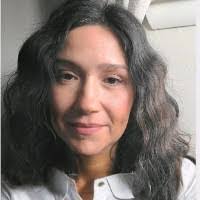 Leslie Krueger's Instagram, Twitter & Facebook