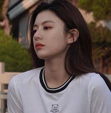 Max Benedict Chavez (strawberry_maxy)