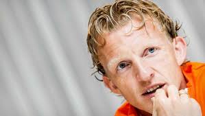 Fc dordrecht heeft de veertigjarige oefenmeester na het ontslaan van harry van den ham in november gepolst voor de. Kuyt Als Linksback In Club Van 100 Sport Ad Nl