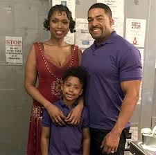 From the murder of her family members to the birth of her son and even her weight loss, hudson continues to push through. Jennifer Hudson Jenniferizes Gold Heart Necklace By Pairing It With Son S First Baby Tooth Anschar Diamonds