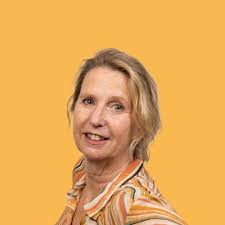 Het is dan wel zondag, maar wij zitten er niet rustig bij! vandaag is de  dag dat Visser Kantoor Efficiency 40 jaar is geworden! hiep hiep hoera! Dat  Harm Harms al 17