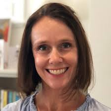 Deborah Finney's Instagram, Twitter & Facebook