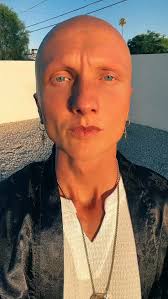 The Significance of Comets and the Power of Sight