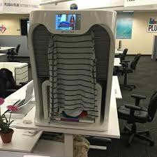 Mesin yang diberi nama foldimate ini dilengkapi mesin steam yang bisa melipat dan menghilangkan kusut pada pakaian. Hebat Mesin Ini Bisa Menyetrika Dan Melipat Baju Global Liputan6 Com